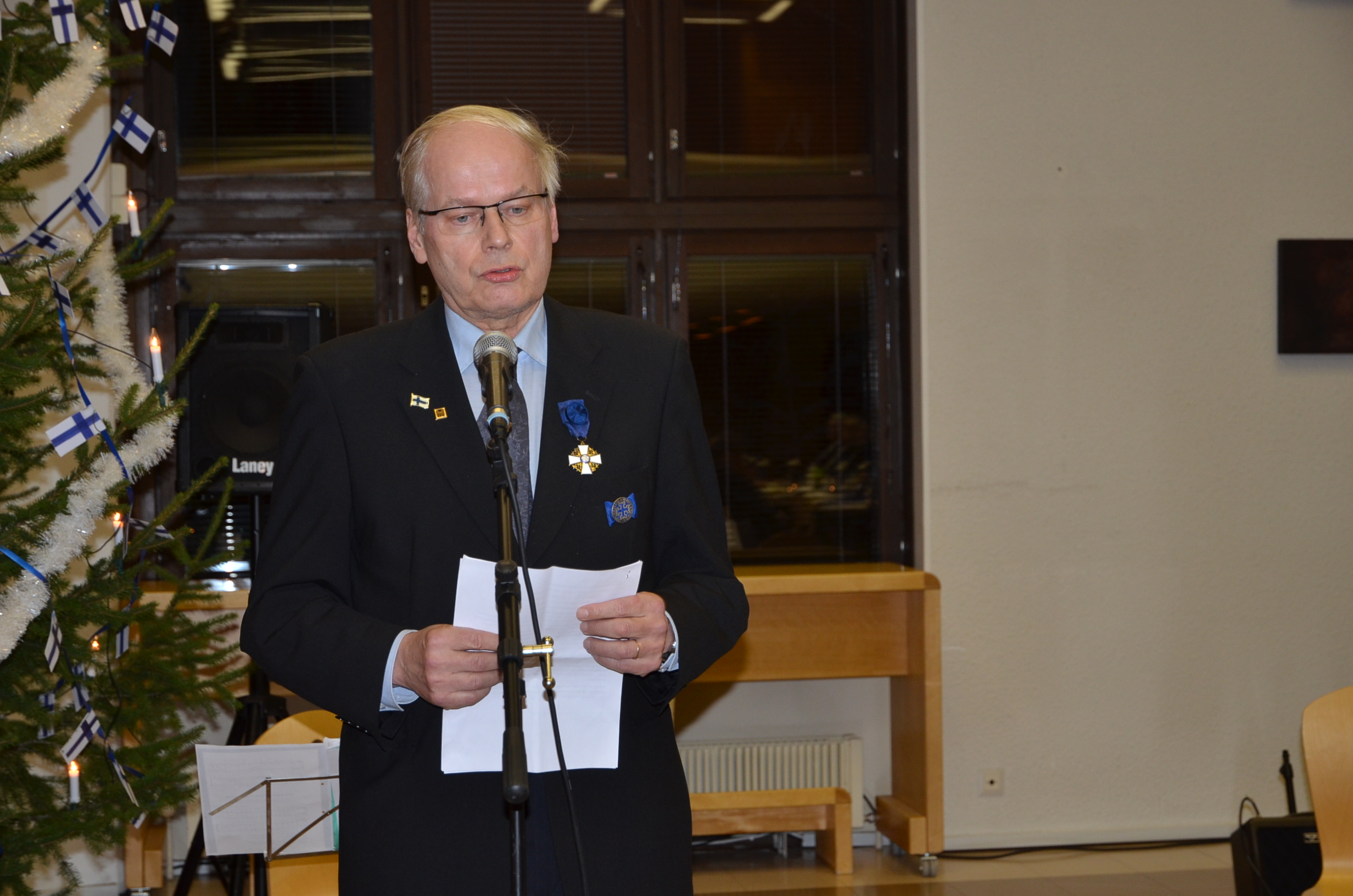 Juhlapuheen piti professori Aarne Oikarinen, Oulusta.